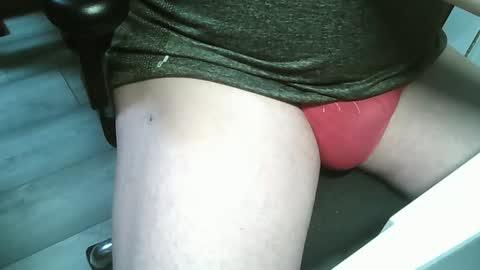 Snapshot of jimmychongax chatting on 02-19-25, 09:47 Jimmychongax online show from 02-19-25, 09:47