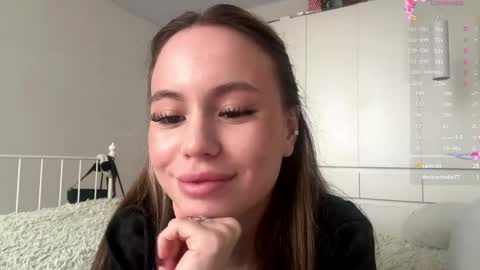 Kate online show from 04-25-26, 08:17