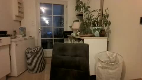 jin16000 online show from 04-24-26, 04:37