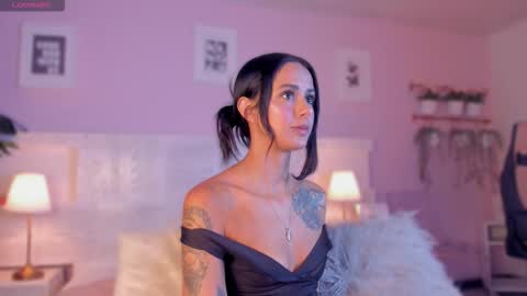 Snapshot of jinx_dh chatting on 11-22-25, 01:10 Jinx online show from 11-22-25, 01:10