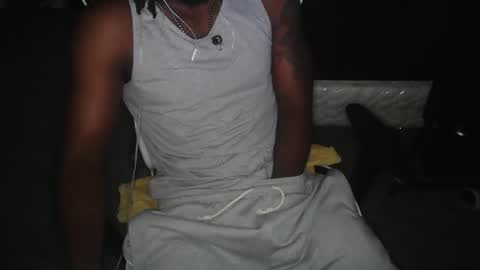 Snapshot of jinxbear1 chatting on 12-14-25, 06:41 Jinxbear1 online show from 12-14-25, 06:41