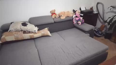 Snapshot of jirkasoukr chatting on 12-19-25, 12:45 jirkasoukr online show from 12-19-25, 12:45