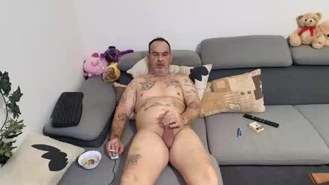 Snapshot of jirkasoukr chatting on 01-17-26, 04:39 jirkasoukr online show from 01-17-26, 04:39