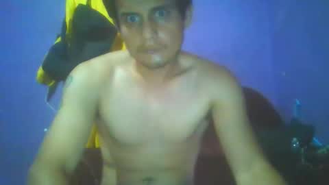 Snapshot of jiseenriquehernandez chatting on 10-19-25, 05:13 jiseenriquehernandez online show from 10-19-25, 05:13