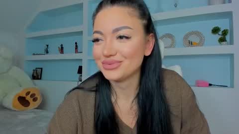 Snapshot of jisselle chatting on 11-05-25, 07:58 Juliee online show from 11-05-25, 07:58