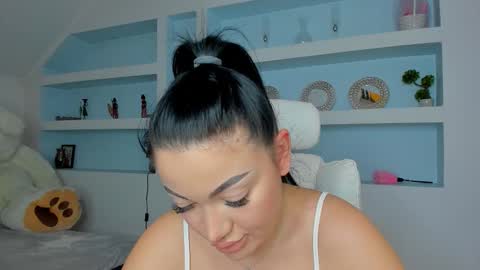 Juliee online show from 01-17-26, 06:55