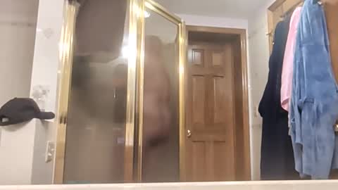 Snapshot of jizzle192 chatting on 02-14-26, 04:42 jizzle192 online show from 02-14-26, 04:42