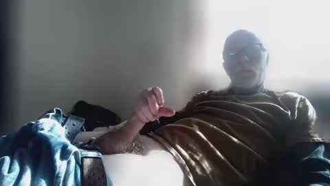 Snapshot of jizzmitten5 chatting on 12-14-25, 07:18 jizzmitten5 online show from 12-14-25, 07:18