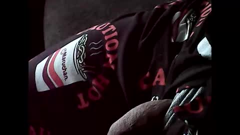 Snapshot of jj350ss chatting on 12-12-24, 04:32 jj350ss online show from 12-12-24, 04:32