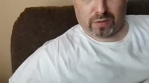 Snapshot of jj350ss chatting on 09-19-25, 08:09 jj350ss online show from 09-19-25, 08:09