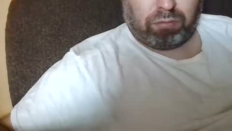 Snapshot of jj350ss chatting on 10-31-25, 03:13 jj350ss online show from 10-31-25, 03:13