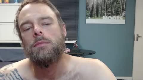 JamesJan van Rebel online show from 01-11-26, 02:49