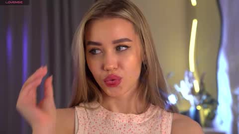 Jenny online show from 11-19-25, 08:14