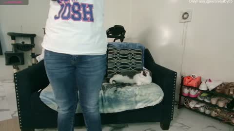 Snapshot of jjjust4fun1985 chatting on 12-29-24, 02:17 Nicole Allen online show from 12-29-24, 02:17