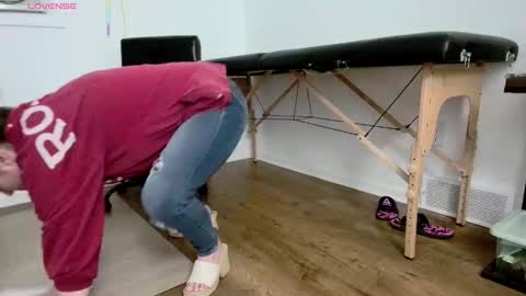 Nicole  Allen online show from 03-10-26, 12:48