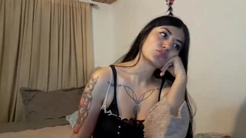 Snapshot of jjodie__ chatting on 12-03-25, 03:14 luuuuuuuuuu online show from 12-03-25, 03:14