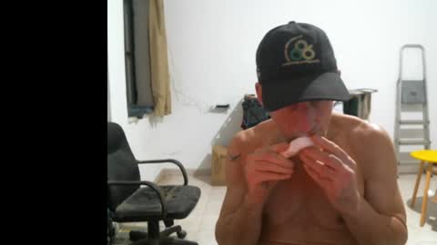 Snapshot of jlmbud chatting on 01-14-25, 10:55 jlmbud online show from 01-14-25, 10:55