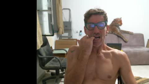 Snapshot of jlmbud chatting on 10-02-25, 12:50 jlmbud online show from 10-02-25, 12:50