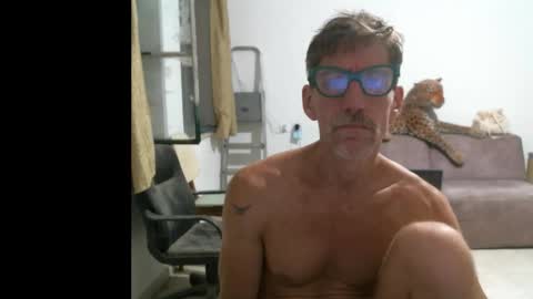 Snapshot of jlmbud chatting on 10-03-25, 07:55 jlmbud online show from 10-03-25, 07:55