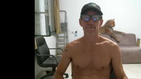 Snapshot of jlmbud chatting on 11-22-25, 07:13 jlmbud online show from 11-22-25, 07:13