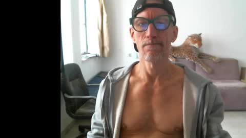 Snapshot of jlmbud chatting on 02-24-26, 10:57 jlmbud online show from 02-24-26, 10:57