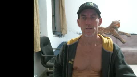 Snapshot of jlmbud chatting on 04-11-26, 06:45 jlmbud online show from 04-11-26, 06:45