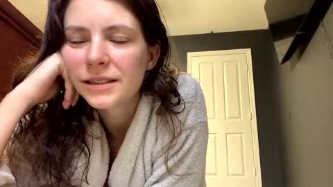 Snapshot of jlynn1997 chatting on 12-01-25, 02:11 jlynn1997 online show from 12-01-25, 02:11