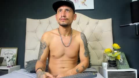 jm_hot_ online show from 02-16-25, 07:37