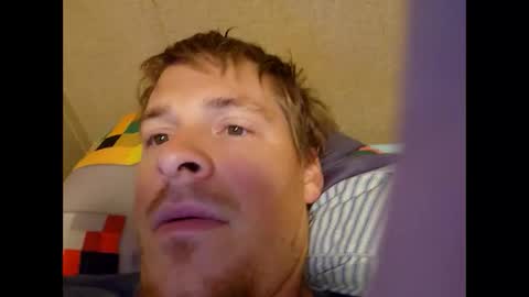 Snapshot of jman22a chatting on 11-28-25, 10:01 jman22a online show from 11-28-25, 10:01