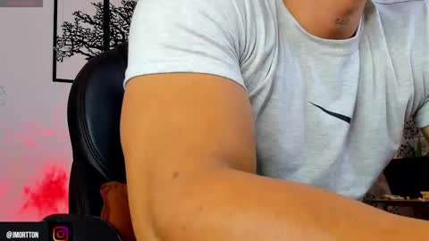 IGJmortton online show from 02-13-25, 02:31