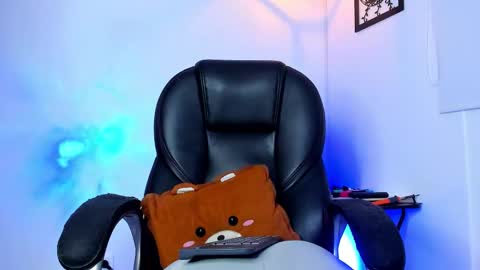 Snapshot of jmortton chatting on 11-05-25, 11:32 IGJmortton online show from 11-05-25, 11:32