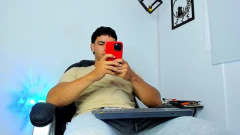 Snapshot of jmortton chatting on 11-09-25, 12:03 IGJmortton online show from 11-09-25, 12:03