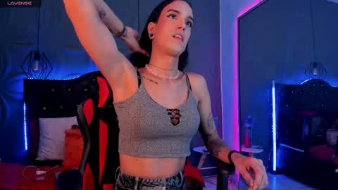 Joa Isaza     online show from 02-20-25, 09:55