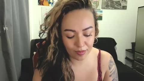 Johana              online show from 04-12-26, 06:13