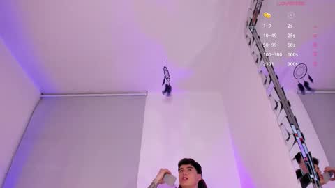 Snapshot of joan_gonzalez chatting on 09-17-25, 07:21 Joan Gonzalez online show from 09-17-25, 07:21