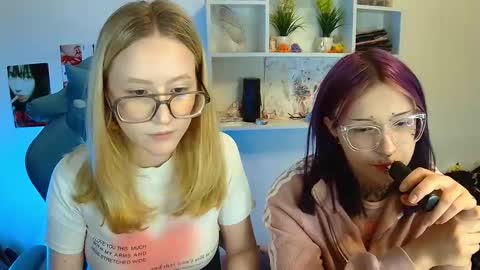 Snapshot of joan_kiss chatting on 01-17-26, 01:27 joan_kiss online show from 01-17-26, 01:27