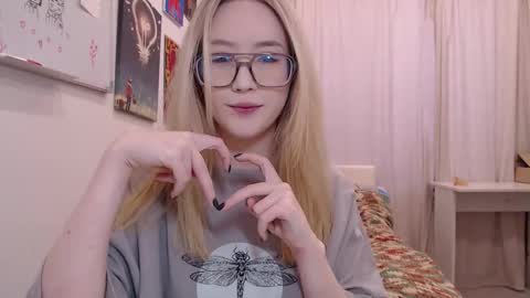 Snapshot of joan_kiss chatting on 02-13-26, 12:12 joan_kiss online show from 02-13-26, 12:12