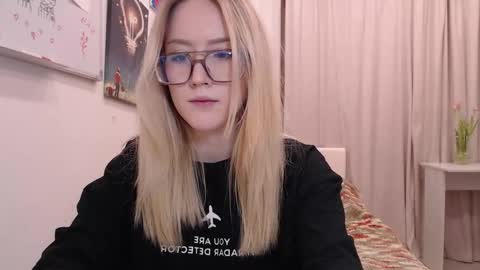 Snapshot of joan_kiss chatting on 02-18-26, 02:02 joan_kiss online show from 02-18-26, 02:02