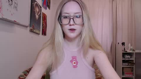 joan_kiss online show from 06-05-26, 09:59