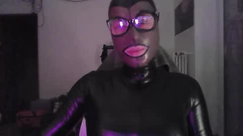 The sweetest toy online show from 10-06-25, 08:06