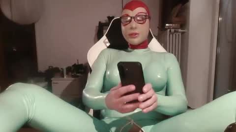 The sweetest toy online show from 04-30-26, 06:25