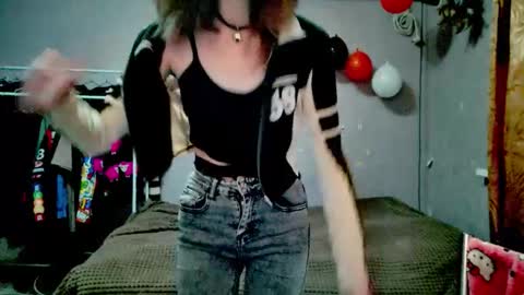 Snapshot of joanna_tompsonlove0 chatting on 11-20-25, 11:37 Joannatompson online show from 11-20-25, 11:37