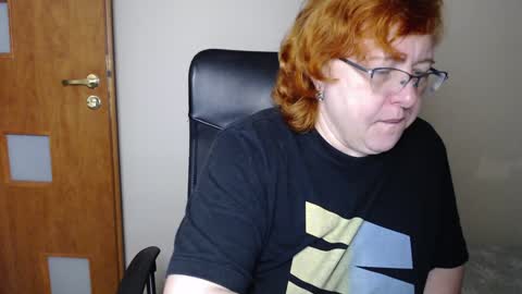 Snapshot of joannaandneighbour chatting on 01-20-25, 07:36 Joanna and Greg online show from 01-20-25, 07:36