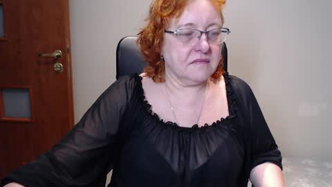 Snapshot of joannaandneighbour chatting on 01-24-25, 09:49 Joanna and Greg online show from 01-24-25, 09:49