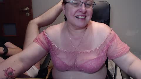 Snapshot of joannaandneighbour chatting on 01-25-25, 10:40 Joanna and Greg online show from 01-25-25, 10:40