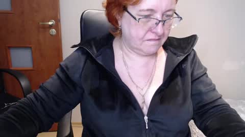 Snapshot of joannaandneighbour chatting on 02-22-25, 11:46 Joanna and Greg online show from 02-22-25, 11:46