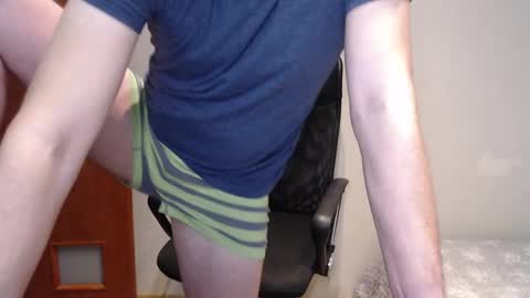 Snapshot of joannaandneighbour chatting on 03-08-25, 07:31 Joanna and Greg online show from 03-08-25, 07:31