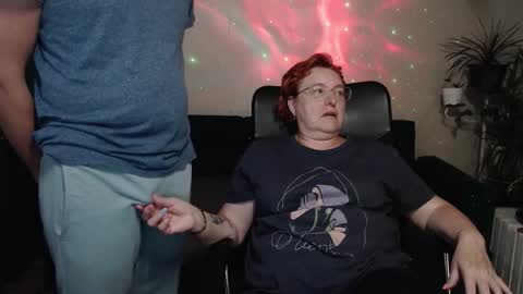 Snapshot of joannaandneighbour chatting on 09-27-25, 09:14 Joanna and Greg online show from 09-27-25, 09:14