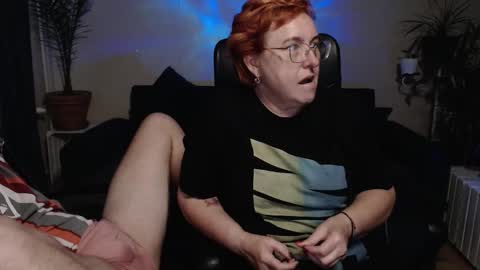 Snapshot of joannaandneighbour chatting on 10-05-25, 02:37 Joanna and Greg online show from 10-05-25, 02:37