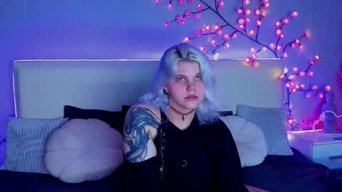 Snapshot of joannlowes chatting on 09-09-25, 07:57 Joann online show from 09-09-25, 07:57